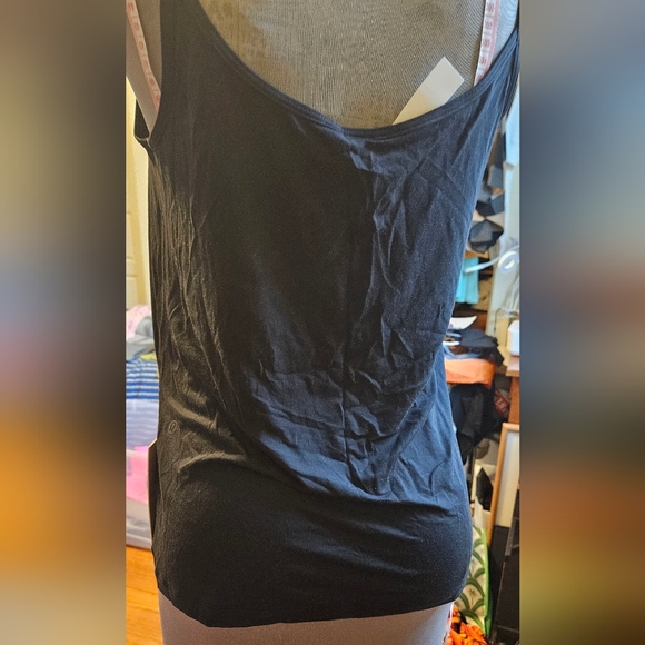 Lululemon tank top - Picture 3 of 4
